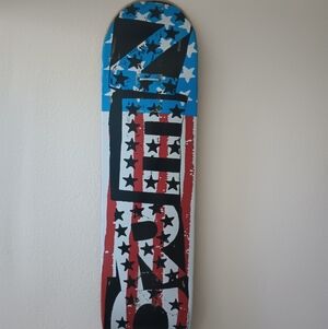 Zero skateboard deck signed by Jaime Thomas 7.775
Accepting offers